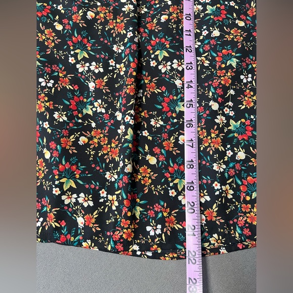 J. Crew Mercantile floral skirt - Picture 4 of 7